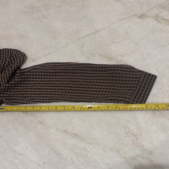 Tommy Hilfiger Brown Houndstooth Ruffle Tie Neck Long Sleeve Blouse size Large - Picture 8 of 11